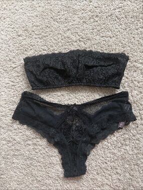 Victoria Secret lace strapless bra  and Pantie set